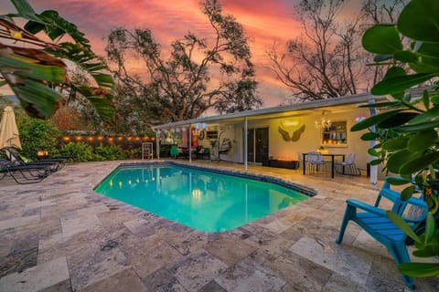 Swimming pool