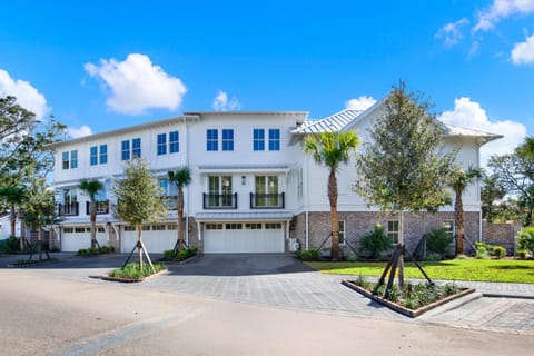 Tybee Reserve C + D House in Tybee Island