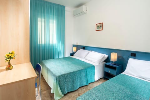 Bed, air conditioner