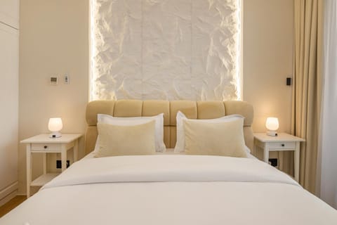 Lux condo 3 BHK in Dubai Marina Apartment in Dubai