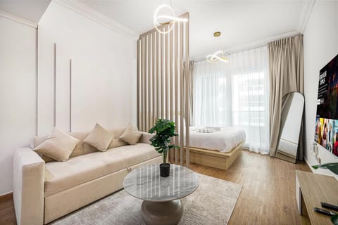 Luxury 3BHK with floating bed in Marina Apartment in Dubai