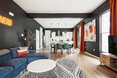 Indy Group Getaway Fire Pit Games for 10 House in Indianapolis