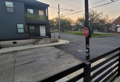 Charming Home near Superdome and French Qtr - less than 10 min House in Warehouse District
