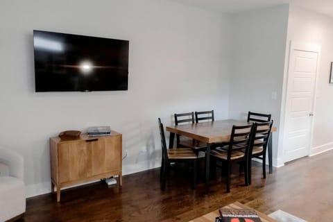 The Lookout by Lori in Downtown - 88 Promontory House in Clarksville