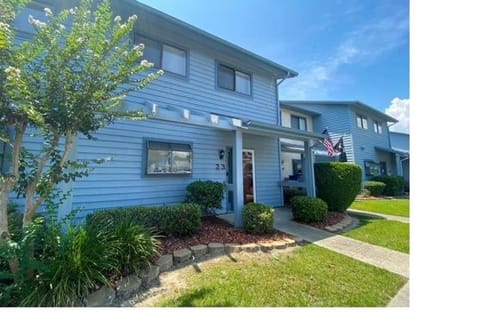 23 A Lil Salty 2 BR 2 5 BA Townhome BayTree 3 Little River Apartment in Little River