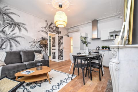 Kitchen or kitchenette, Living room, Dining area