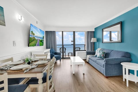 TV and multimedia, View (from property/room), Living room, Seating area, Dining area