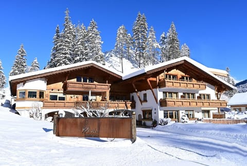 Property building, Winter