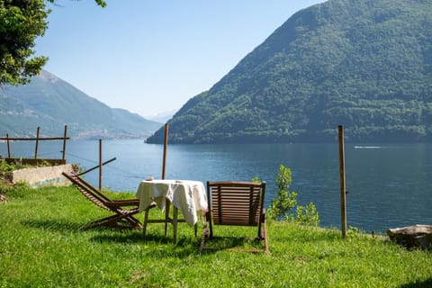 Le Dimore Lake Como City Center - Apartments near Lake, Train and Bus Stations Apartment hotel in Como
