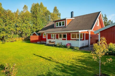 Property building, Garden, Garden, Balcony/Terrace, Garden view, Garden view