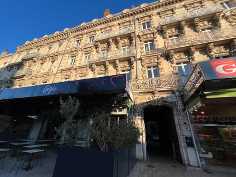 Property building, City view
