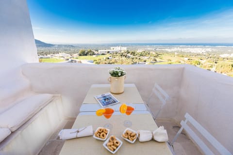 City view, Landmark view, Sea view, Street view