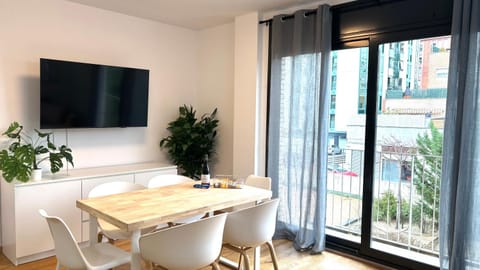 TV and multimedia, Balcony/Terrace, Dining area
