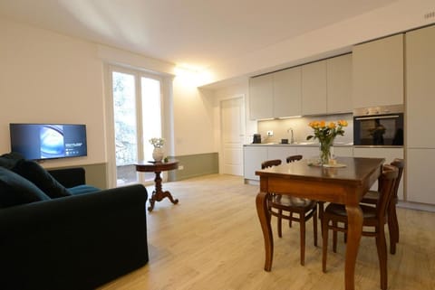 TV and multimedia, Living room, Seating area, Dining area, oven, pet friendly, stove