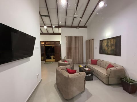 TV and multimedia, Living room, Entertainment, internet