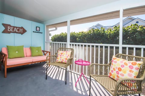 Patio, Day, View (from property/room), Balcony/Terrace, Seating area