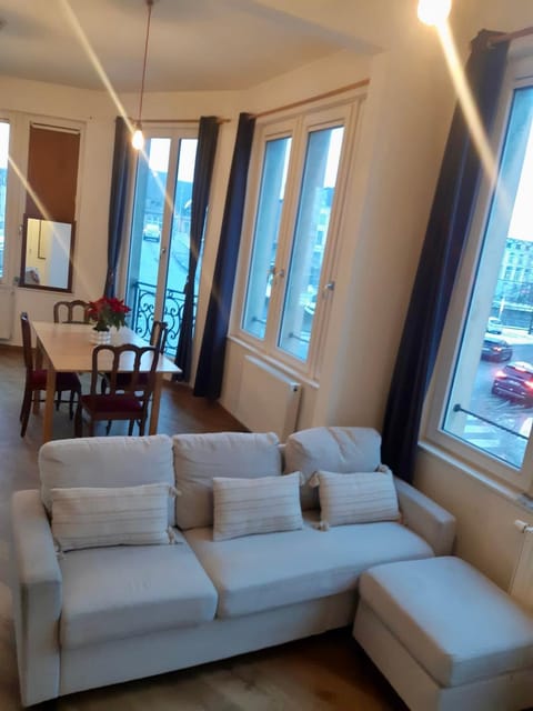 vue imprenable sur l'Escaut et le pont de fer Apartment in Hauts-de-France