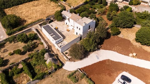 Property building, Neighbourhood, Natural landscape, Bird's eye view, Street view, Location