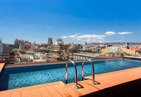 Activities, Fitness centre/facilities, City view, Swimming pool, Entertainment