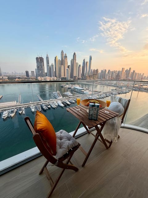 Day, Natural landscape, View (from property/room), Balcony/Terrace, City view, Sea view, Sunrise, Sunset, sunbed