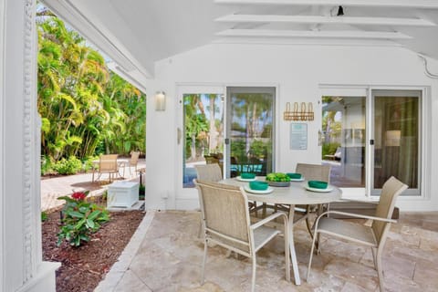 The Palm House in Saint Armands Key