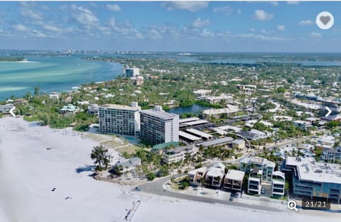 Gulf Holiday Unit 12 House in Siesta Key