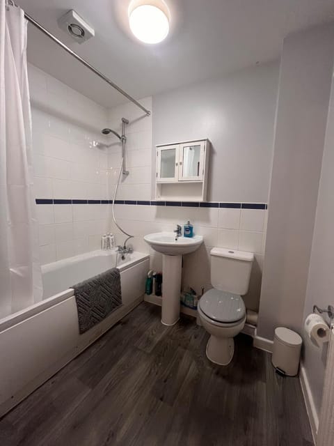 Stylish modern flat Calm and comfortable Apartment in Bristol