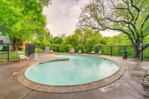 Swimming pool, Swimming pool