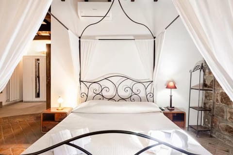 Katalay House 3 Bedrooms with Bathroom Downtown House in Viterbo