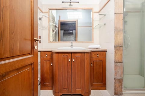 Katalay House 3 Bedrooms with Bathroom Downtown House in Viterbo