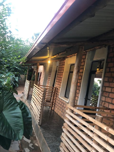 Property building, Patio, Balcony/Terrace