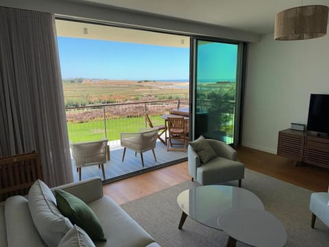 Balcony/Terrace, Living room