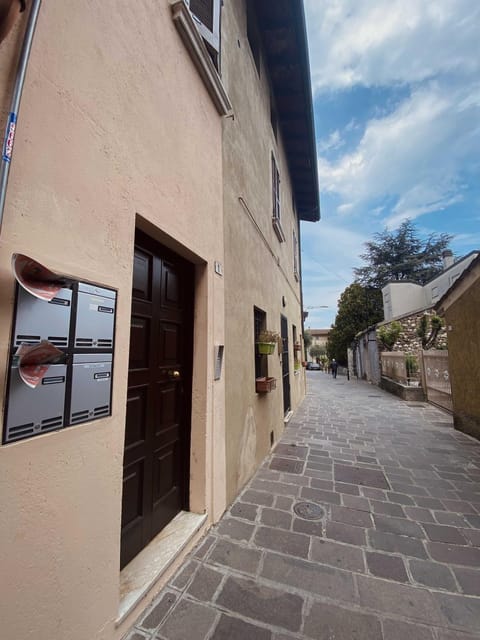 Property building, Street view