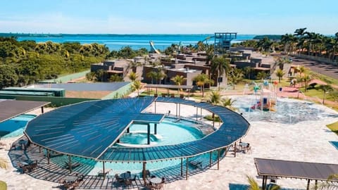 Bird's eye view, Swimming pool