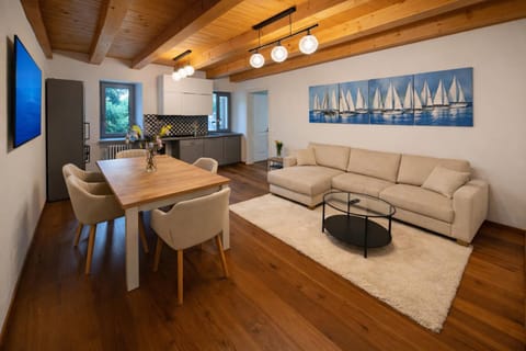 Communal lounge/ TV room, Living room, Seating area, Dining area