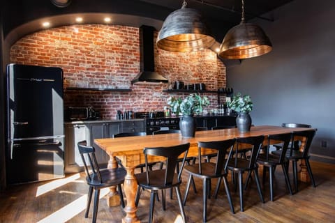 Hollyhock Suite 402 Apartment in Louisville