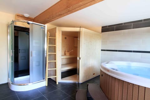 Sauna, Spa and wellness centre/facilities