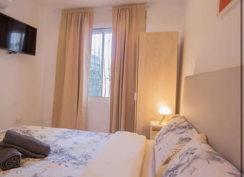 Habitación en Alicante 10 Bernardo Bed and Breakfast in Alicante