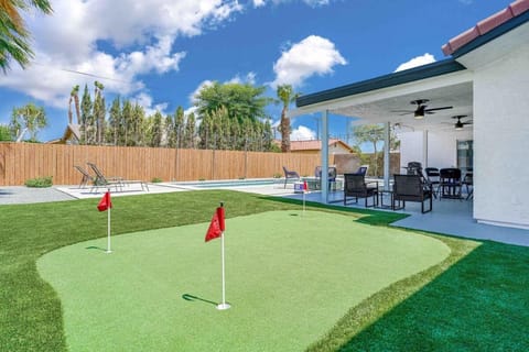 Casa de Oro-pool, near Joshua tree, Hiking House in Bermuda Dunes