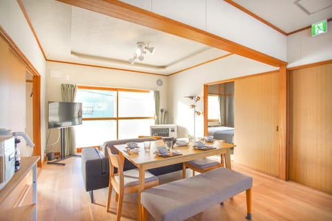 Living room, Dining area