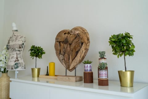 OG1 R City Wohnung mit Balkon 15min bis Salzburg Apartment in Berchtesgadener Land