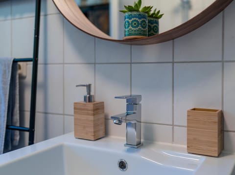 OG1 R City Wohnung mit Balkon 15min bis Salzburg Apartment in Berchtesgadener Land