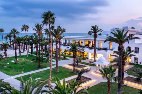 Property building, Garden view, Sea view