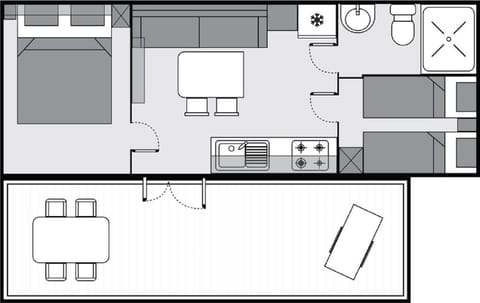 Photo of the whole room, Floor plan