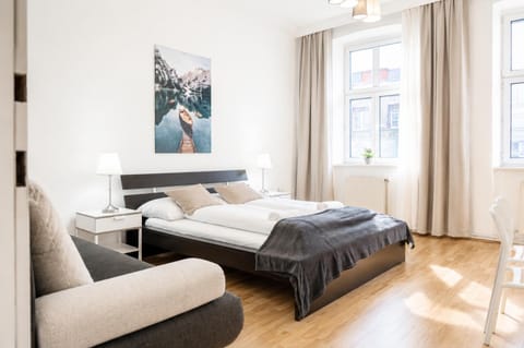 Bed, Seating area, Bedroom, towels