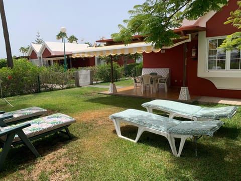 Garden, sunbed