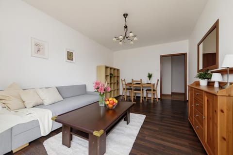 Living room, Seating area, Dining area, Parking