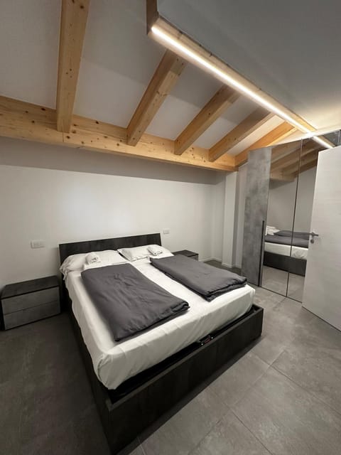 1Dest - Lakeside Dream Groundfloor Apartment in Riva del Garda