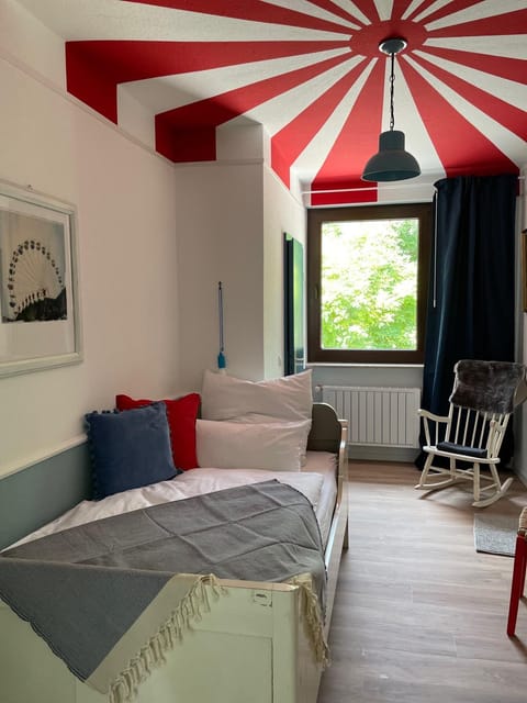 Bed, Photo of the whole room