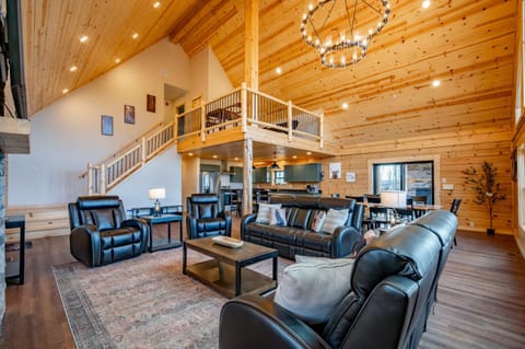 Alpine Ski&Tee House in Deep Creek Lake